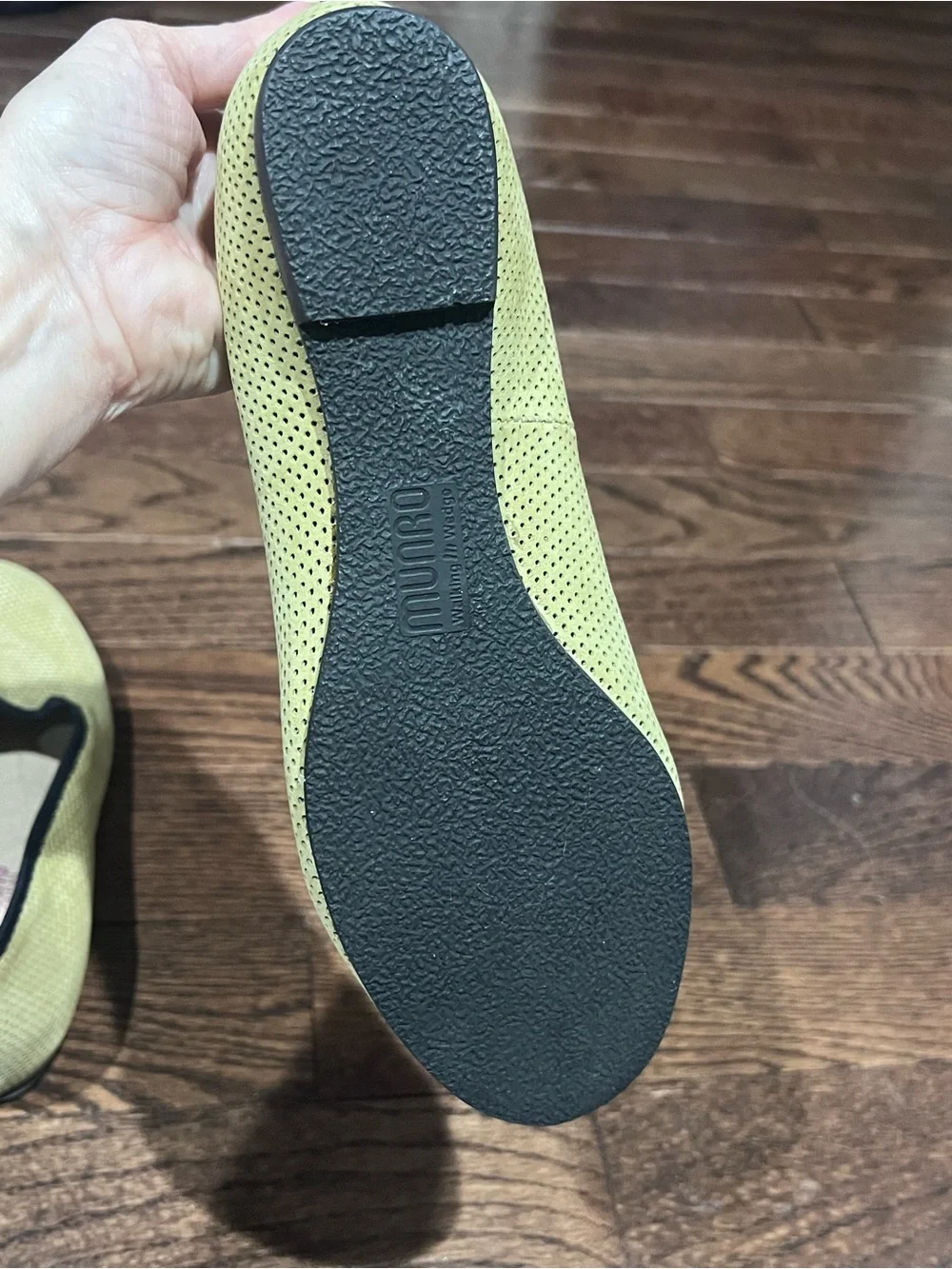 Munro lightweight perforated